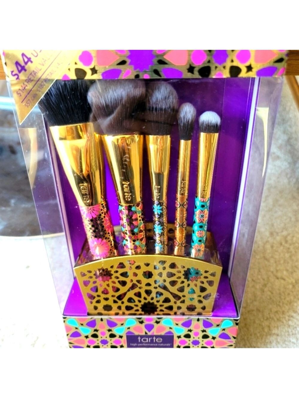 NWT Tarte Limited Edition Artful Accessories Brush Set